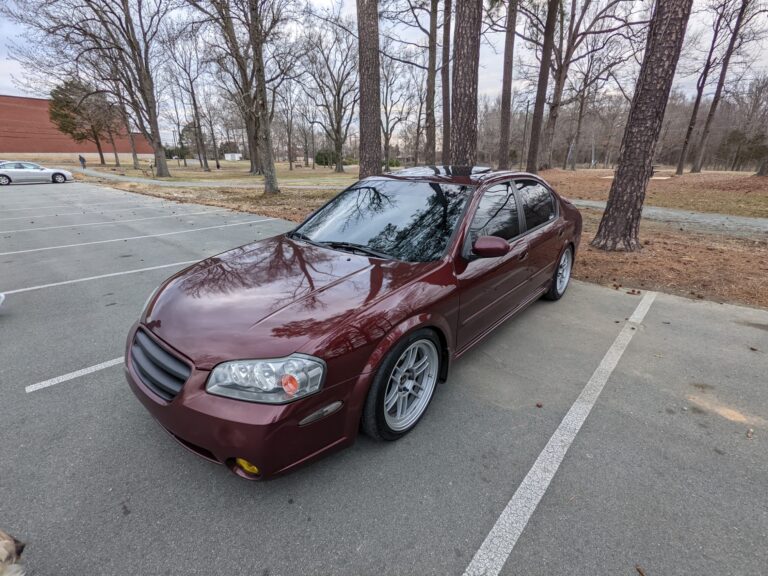 Hector’s 2003 Cammed Gen3 VQ35DE 6-Speed 5thgen Nissan Maxima