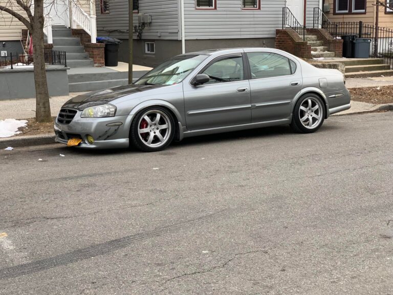 03-05 350z V1 Track Edition Wheels on 5thgen Nissan Maxima (All Rears 18×18.5″)
