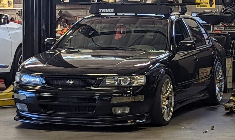 Austin Schulte’s 1996 VQ30DE 6MT 4thgen Nissan Maxima