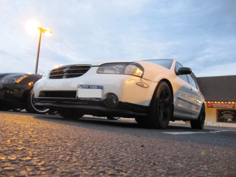 Adam Rehman aka NeWyoRksPLaYaZ’s 2000 Custom Modded 5thgen Maxima