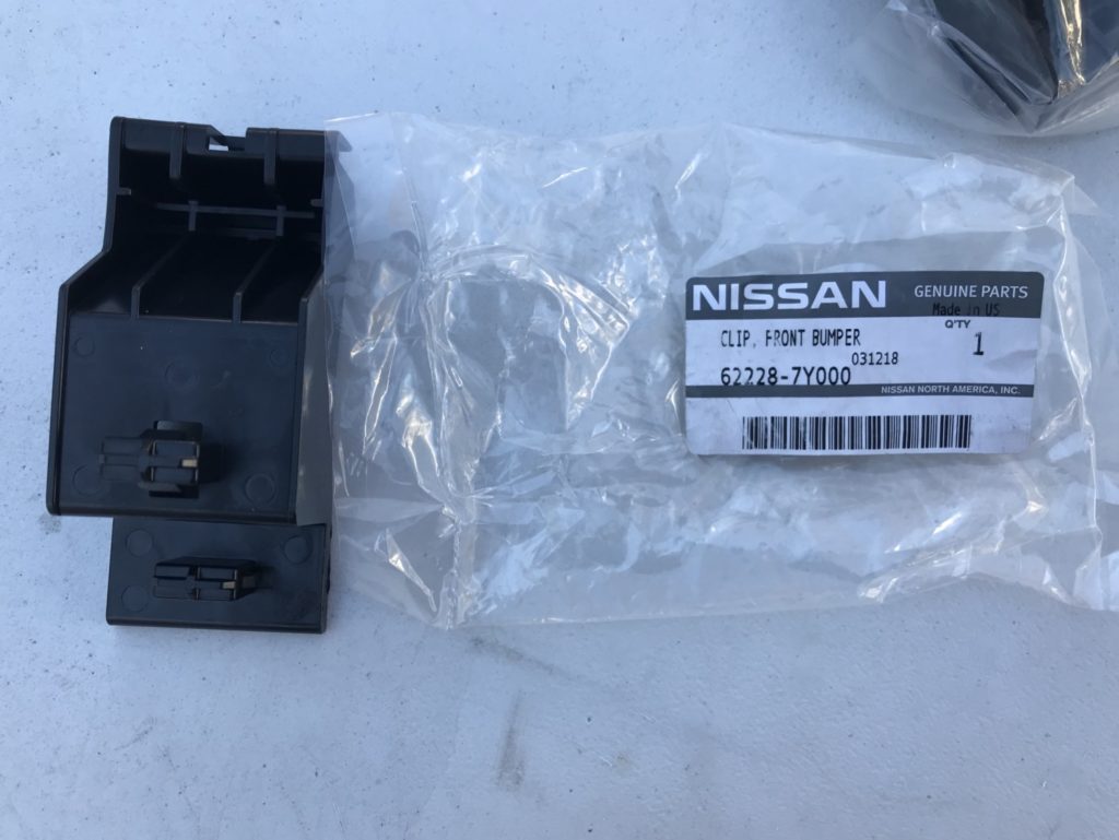 04-08 Nissan Maxima Front Bumper Clips 62228-7Y000 (Fix Saggy Bumper)