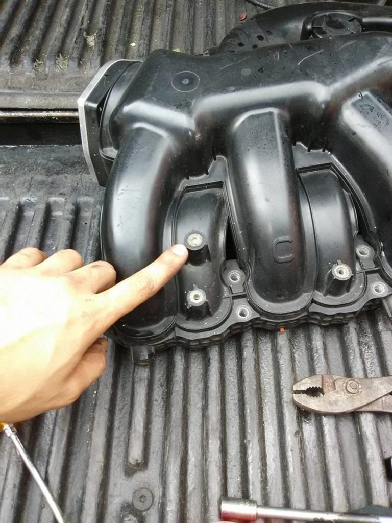 FWD HR Engine – Visual Differences Between Altima and Maxima Manifold