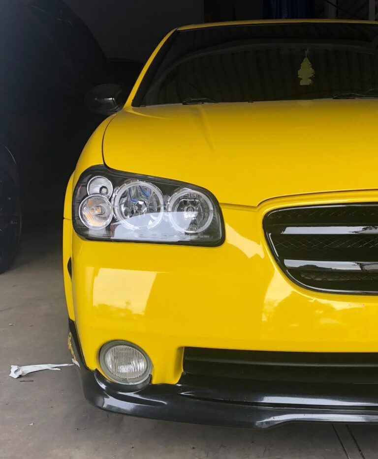 Rayzway718’s 2003 Custom Yellow VQ35DE 6-Speed 5thgen Nissan Maxima