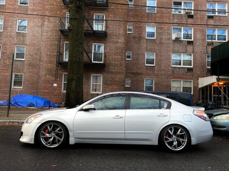 2007 Nissan Altima on 370z Sport Model 19″ Rays 370z Wheels